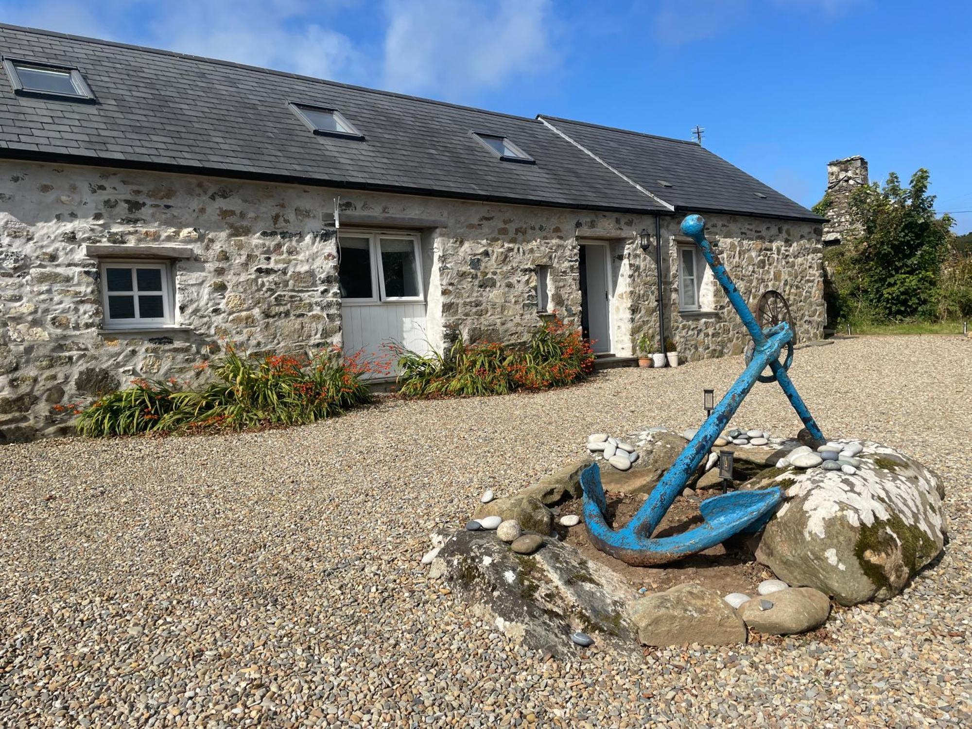 Trefechan Wen Barn Llanwnda  Exterior photo